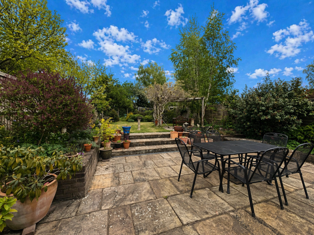 Property photo 2 of 21 Picture No. 33