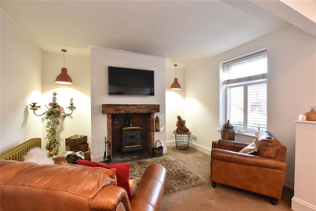 Property photo 2 of 15 Picture No. 16