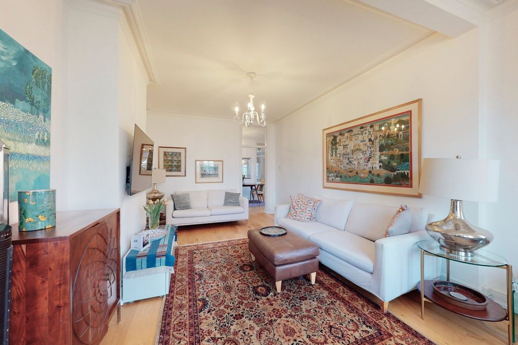 Property photo 3 of 16 Picture No. 18