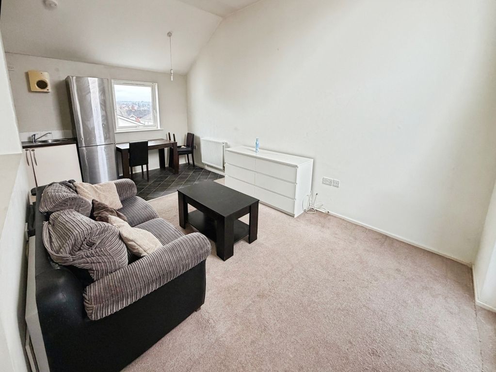 Property photo 3 of 7 Living Area