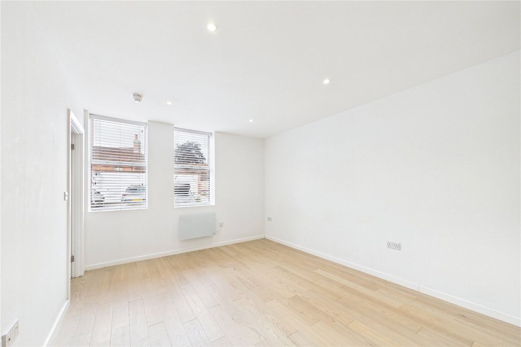 Property photo 3 of 10 Picture No. 23