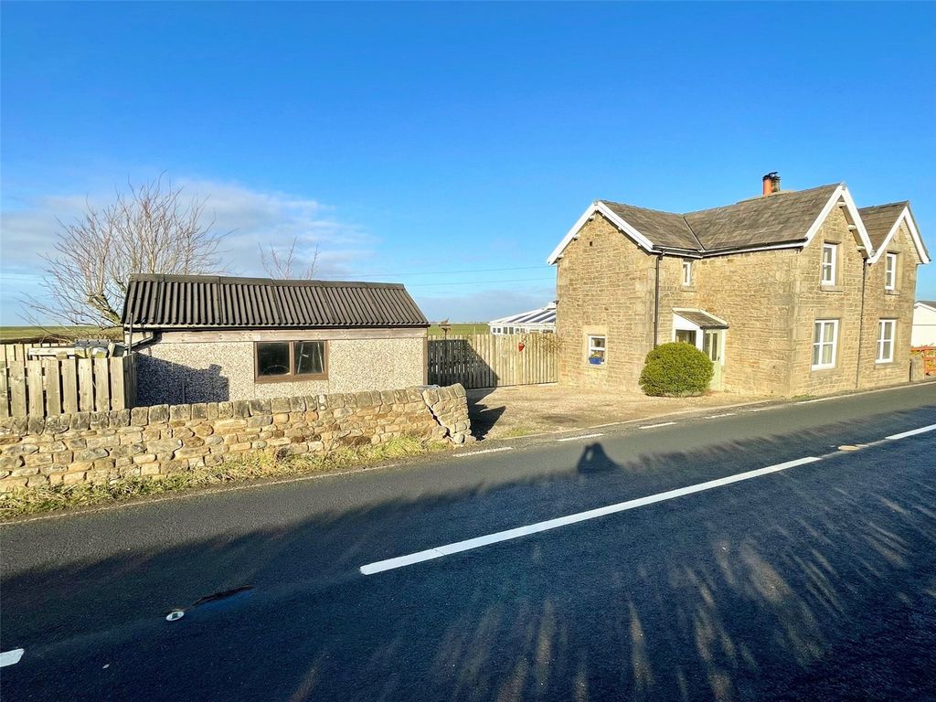 Property photo 1 of 28 External