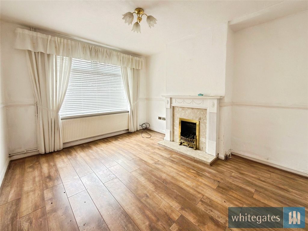 Property photo 3 of 16 Picture No. 11