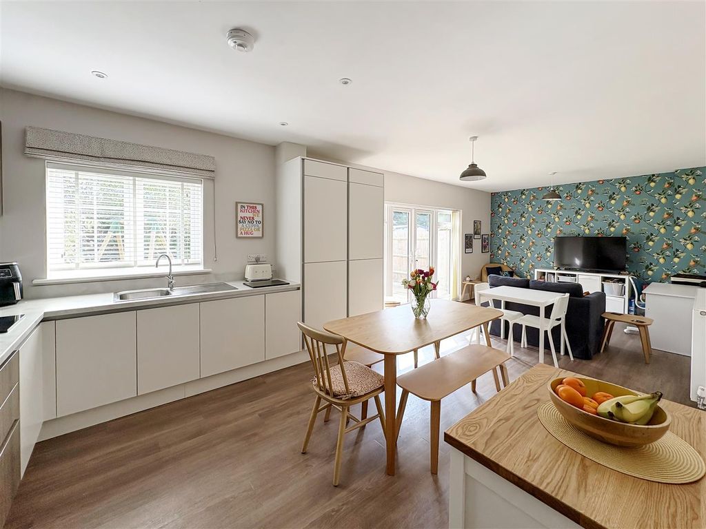 Property photo 3 of 30 Image00091 - Copy.Jpeg