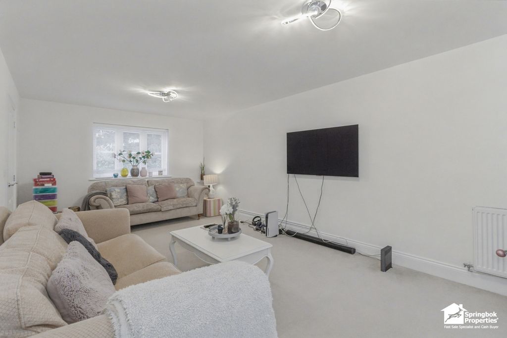 Property photo 2 of 16 Image 2