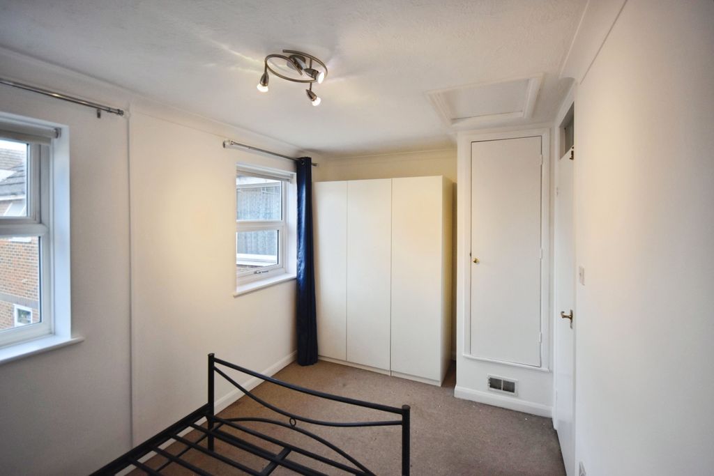 Property photo 3 of 15 Bedroom