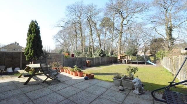Property photo 3 of 8 Garden