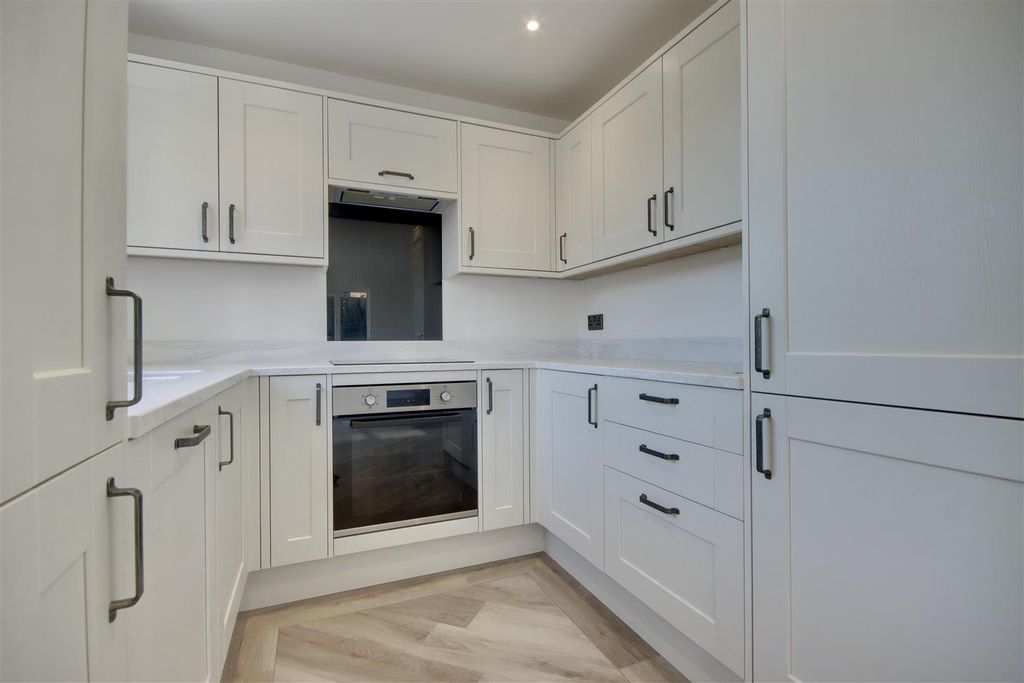 Property photo 3 of 25 Caeabd67-F8D8-4E9E-Aa10-3A249535C2A5_1_201_A.Jpeg