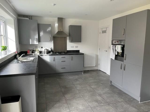 Property photo 2 of 12 Kitchen.Jpg