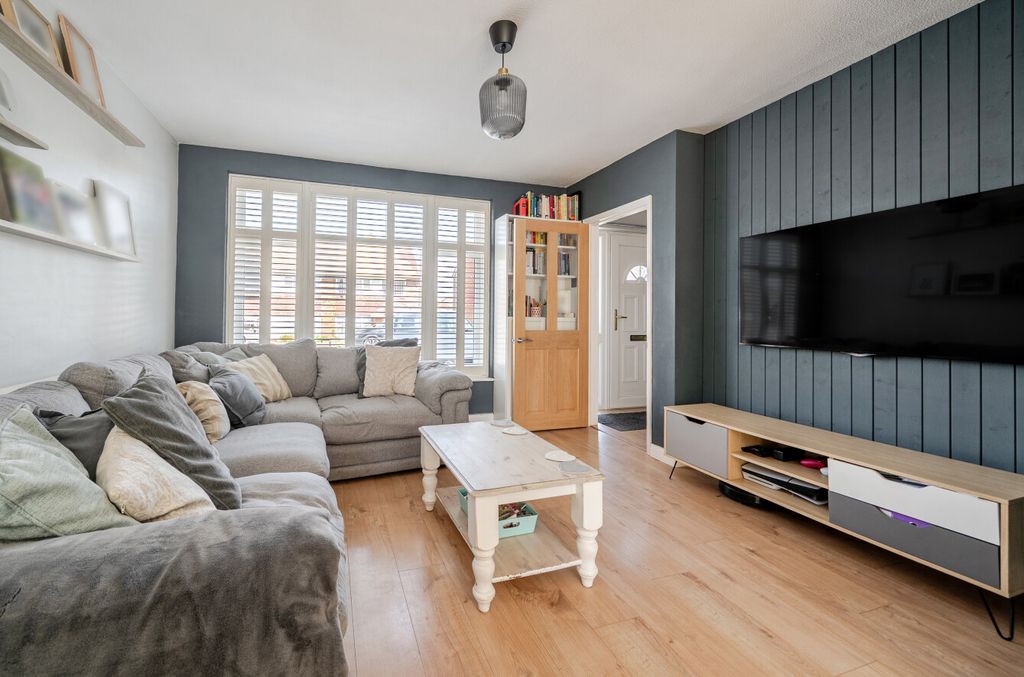 Property photo 2 of 17 1503723-3-6A79Ca7...