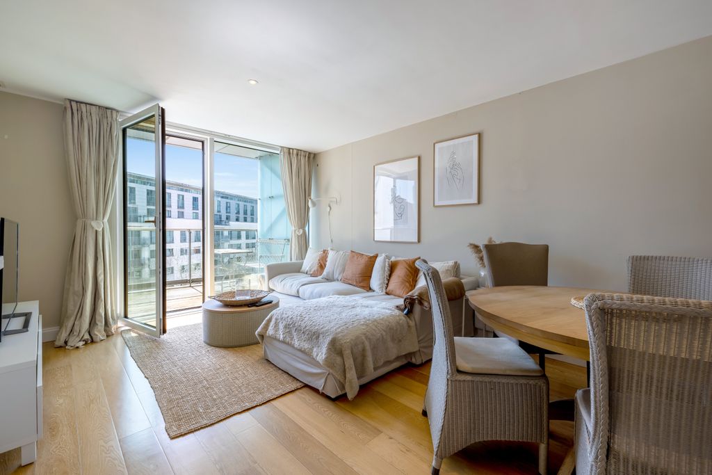 Property photo 1 of 20 4