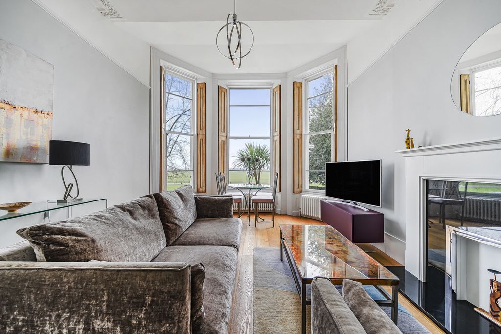 Property photo 1 of 14 Reception Room