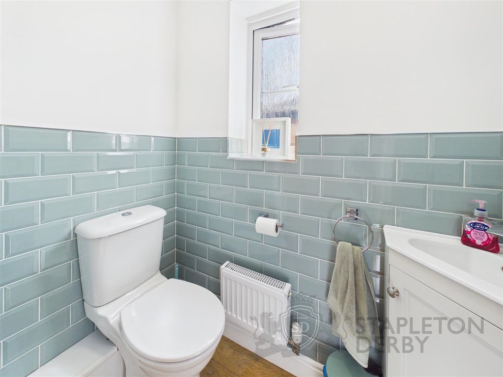 Property photo 3 of 29 Cam04645G0-Pr0081-Still017.Jpg