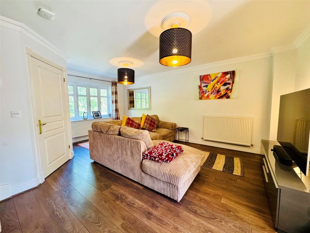Property photo 2 of 10 Picture No. 09