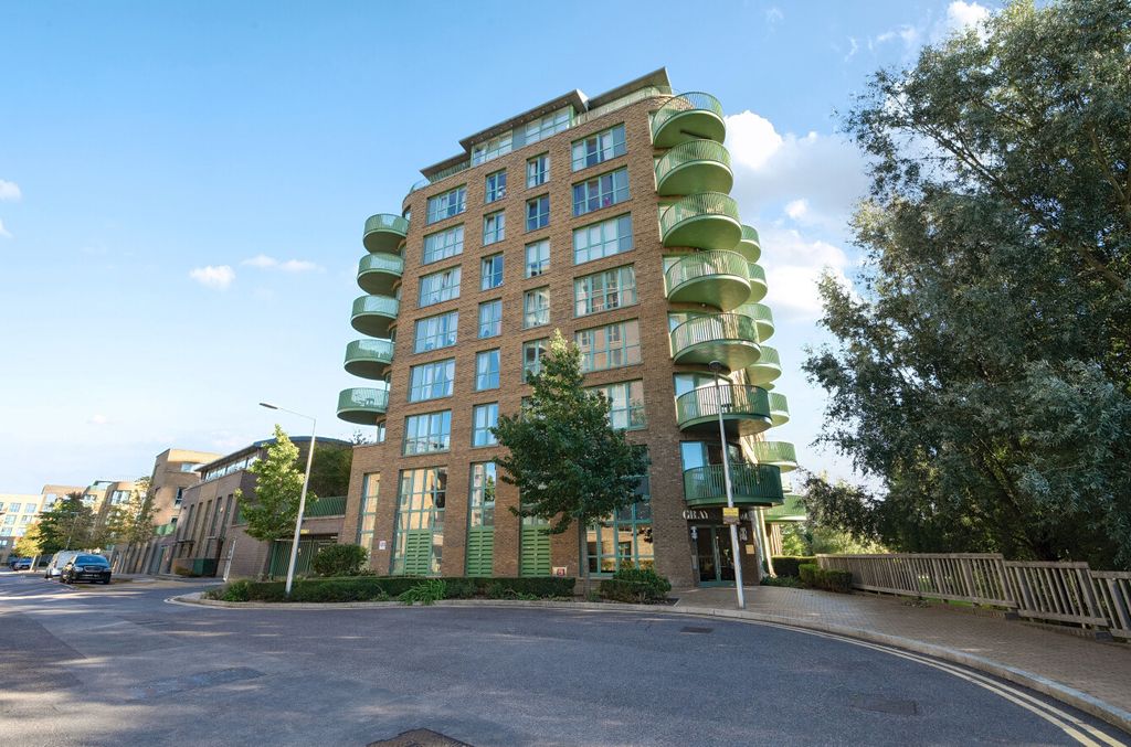 Property photo 1 of 21 1362723-21-68E3Dd...