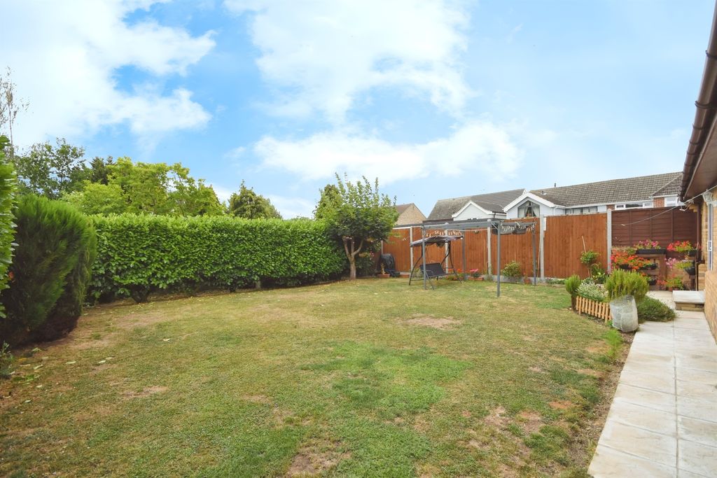 Property photo 2 of 17