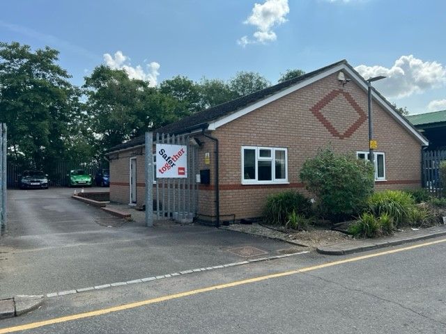 Property photo 3 of 4 Warehouse Unit And Office Building For Sale Freehold Stevenage Sg1 - Rab Commercial Property