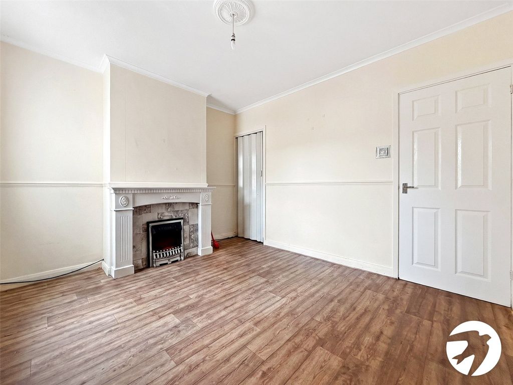 Property photo 2 of 15 Picture No. 07