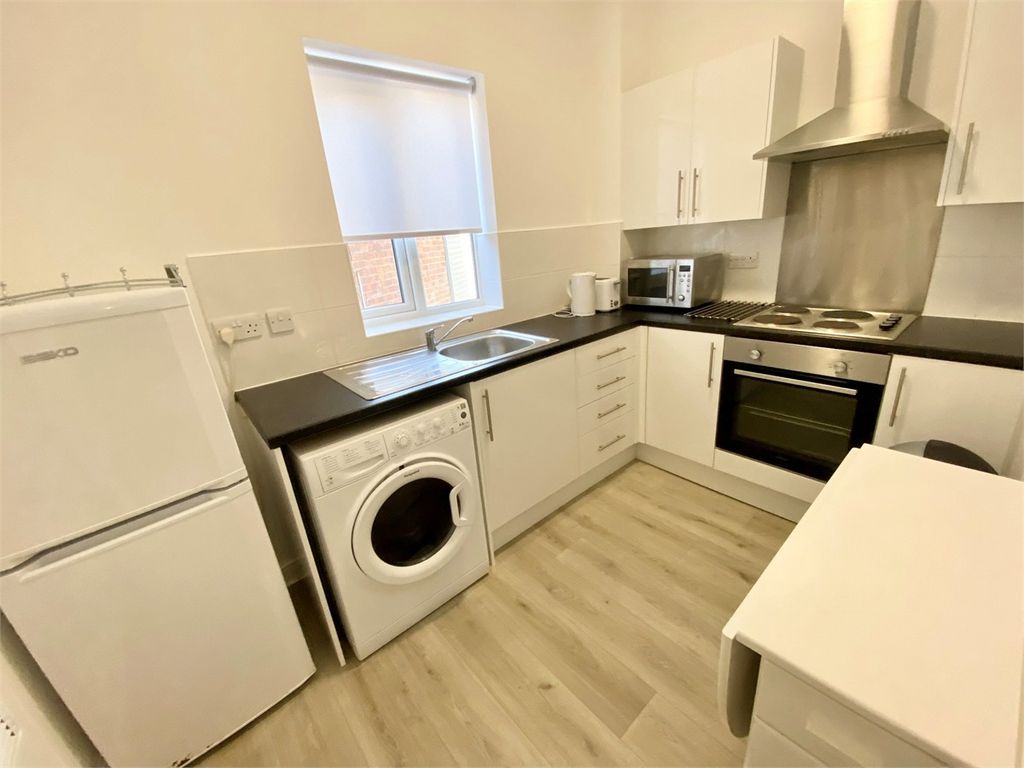 Property photo 2 of 6