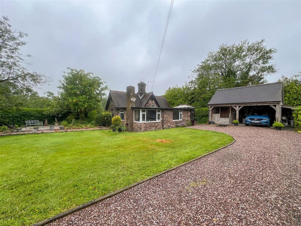 Property photo 3 of 28 Rear Garden