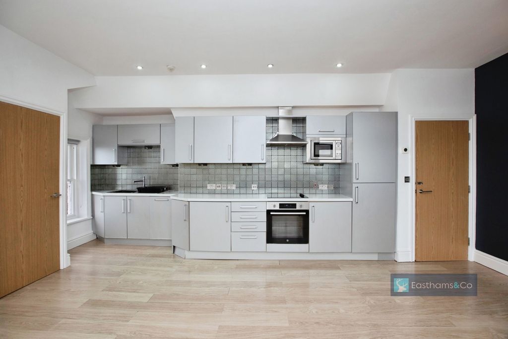 Property photo 3 of 15 Pbox-Img.Jpg