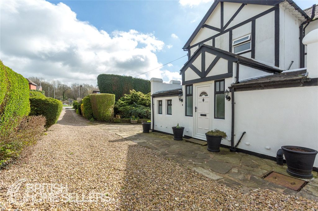 Property photo 1 of 36 Picture No. 06