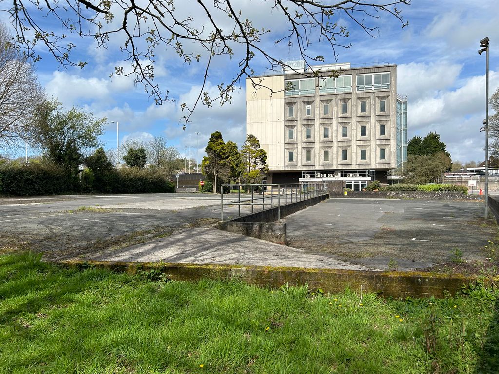 Property photo 2 of 3