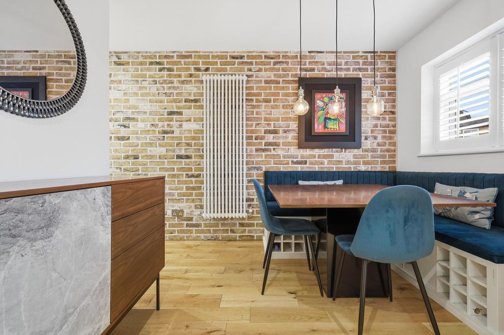 Property photo 3 of 25 Dining Room