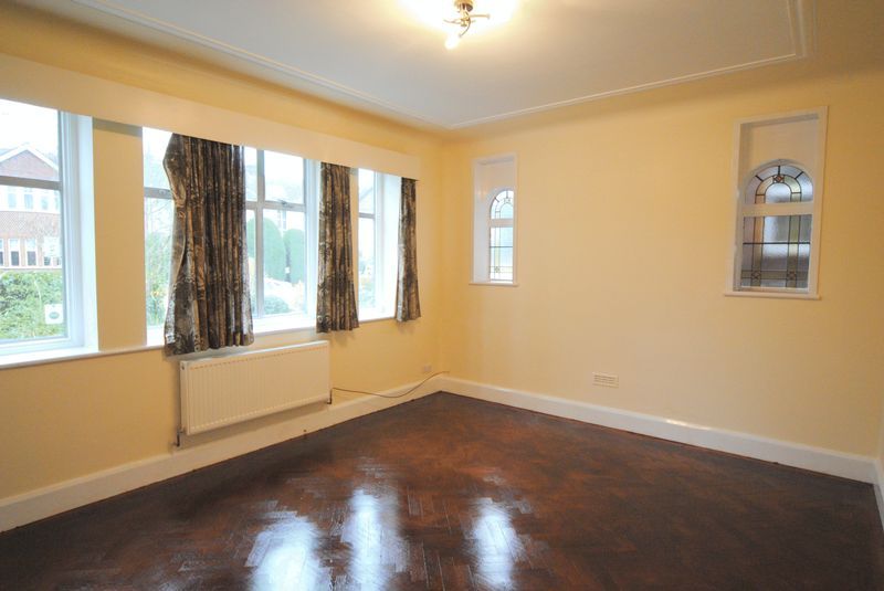 Property photo 3 of 11 Photo 7