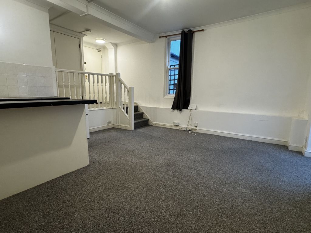 Property photo 3 of 13 Img_7267