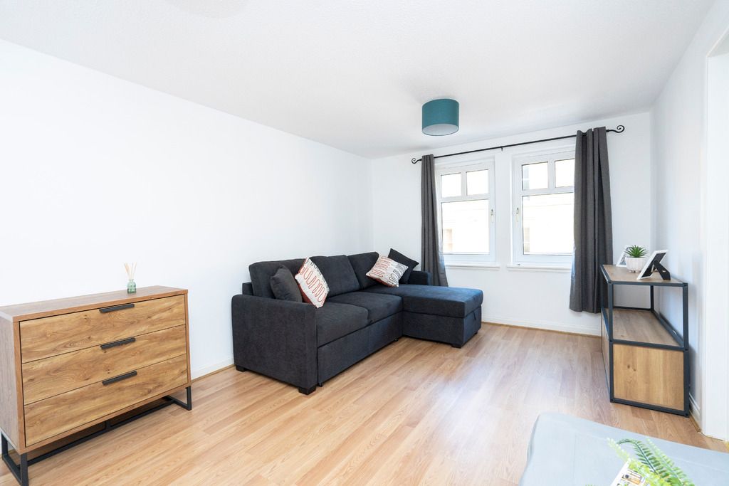 Property photo 3 of 9 Photo 3