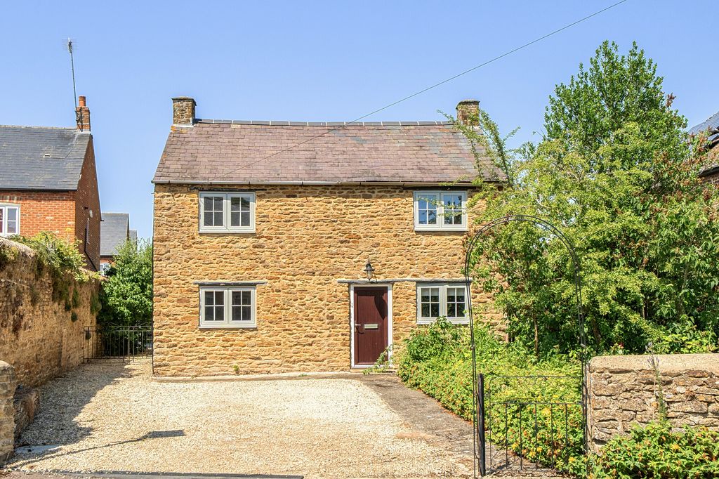 Property photo 1 of 10