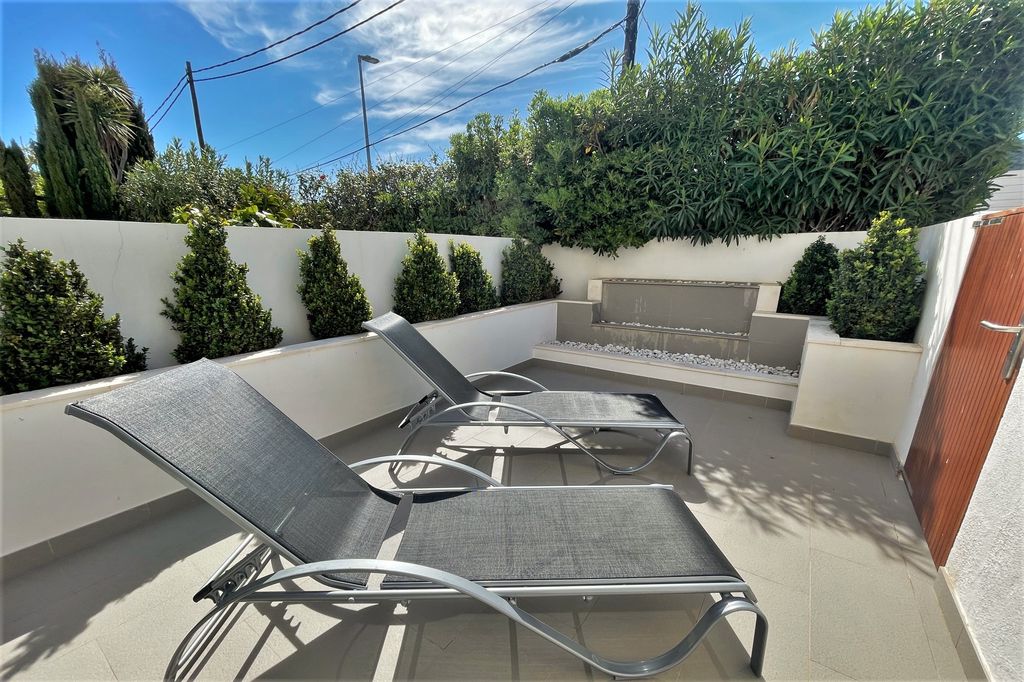 Property photo 1 of 11 001.Jpeg