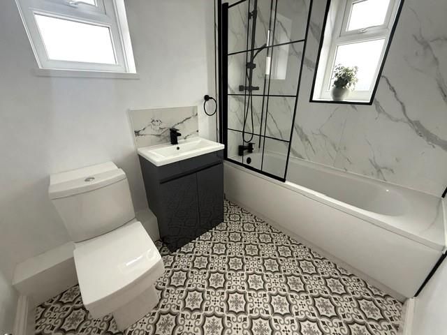 Property photo 2 of 15 Bathroom