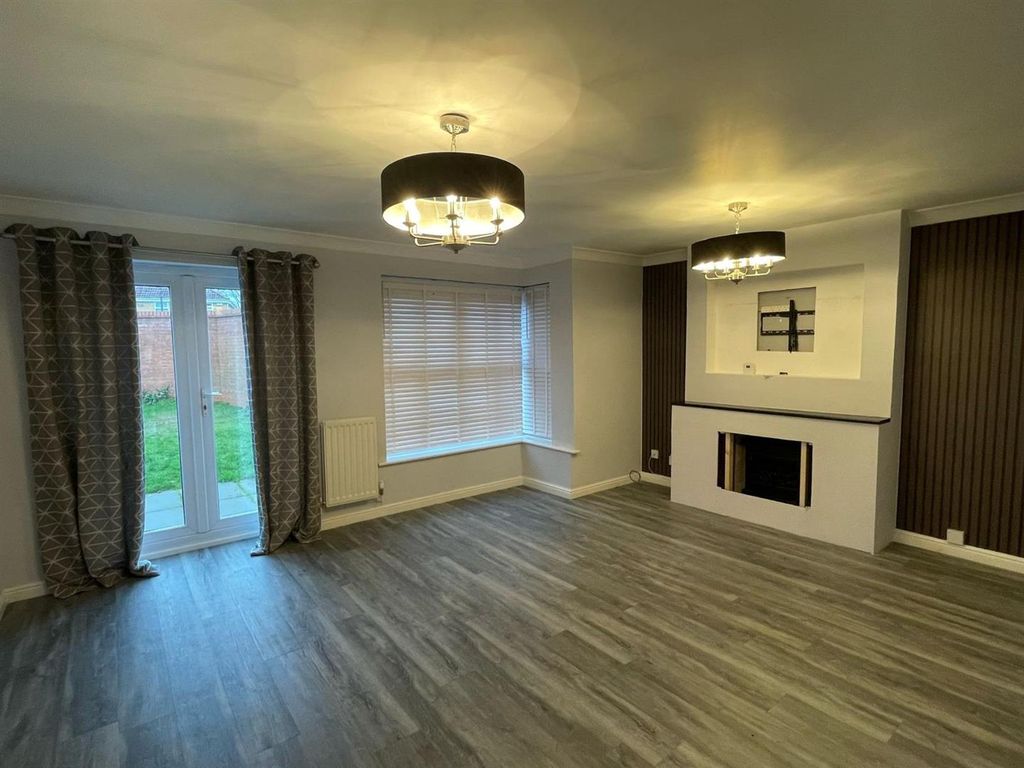 Property photo 2 of 13 Living Room