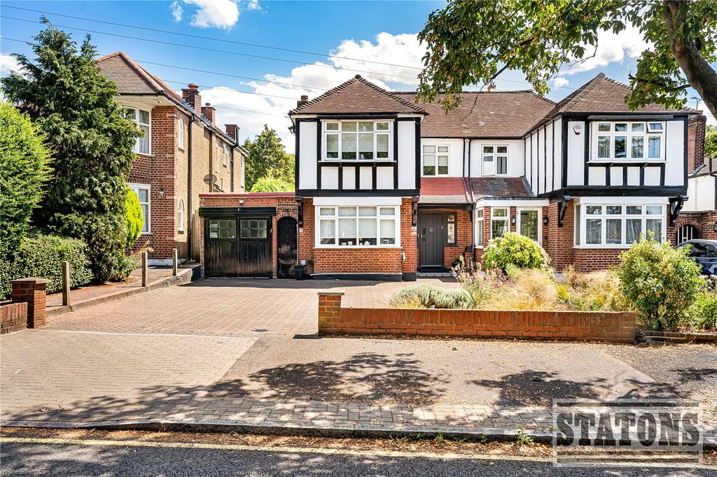 Property photo 1 of 24 Picture No. 04