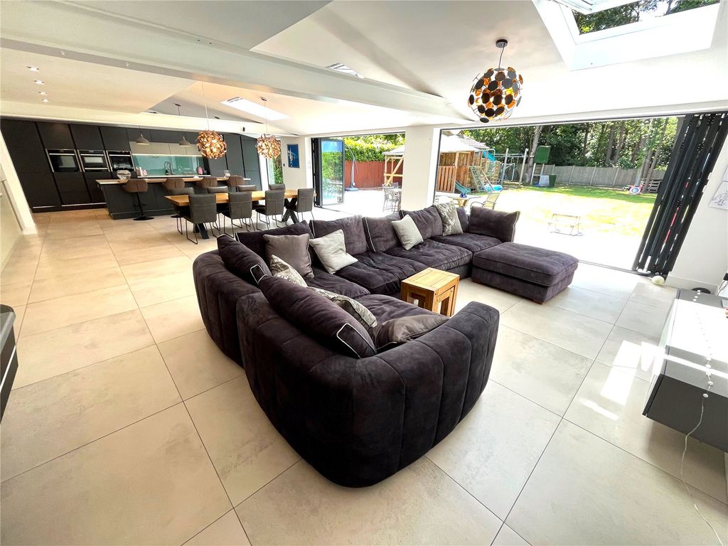 Property photo 3 of 19 Picture No. 22