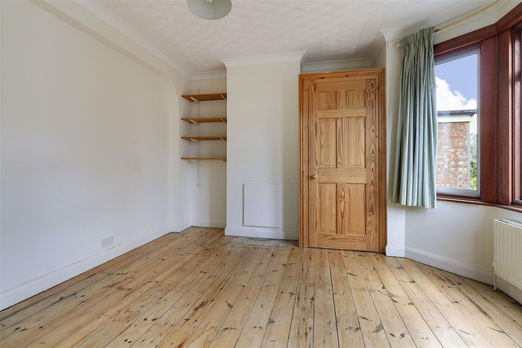 Property photo 3 of 17 Img (2).Jpg