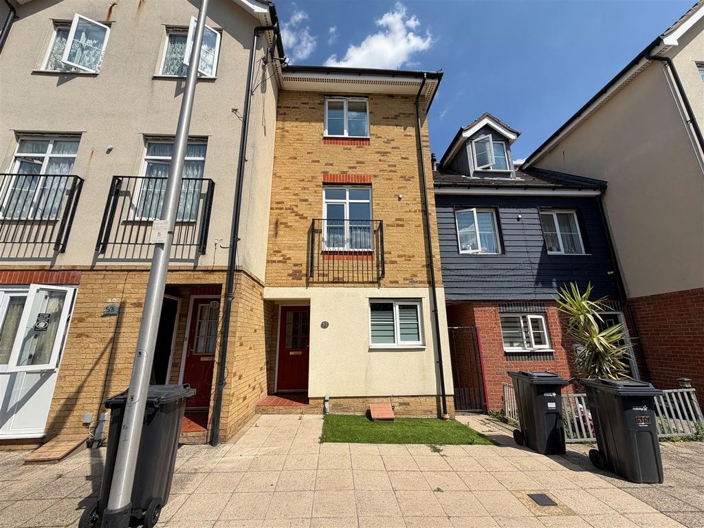 Property photo 1 of 17 3.Jpg