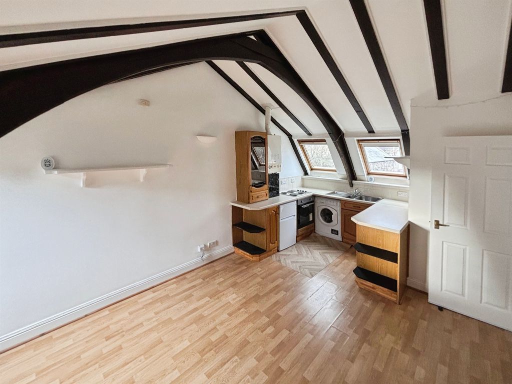 Property photo 2 of 6