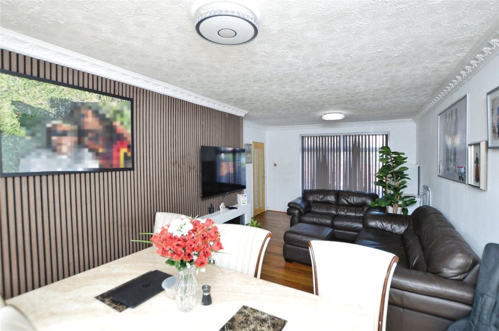 Property photo 3 of 15 Picture No. 03