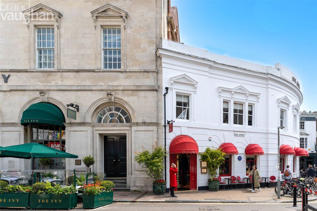 Property photo 1 of 9 External