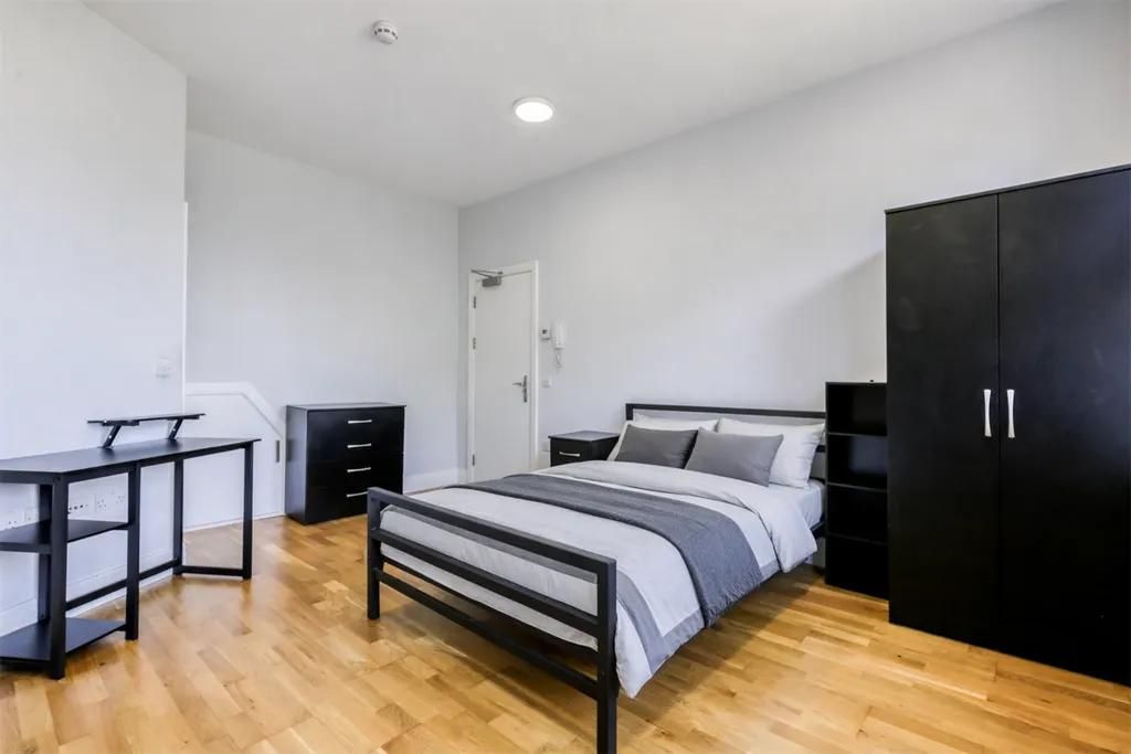 Property photo 1 of 4