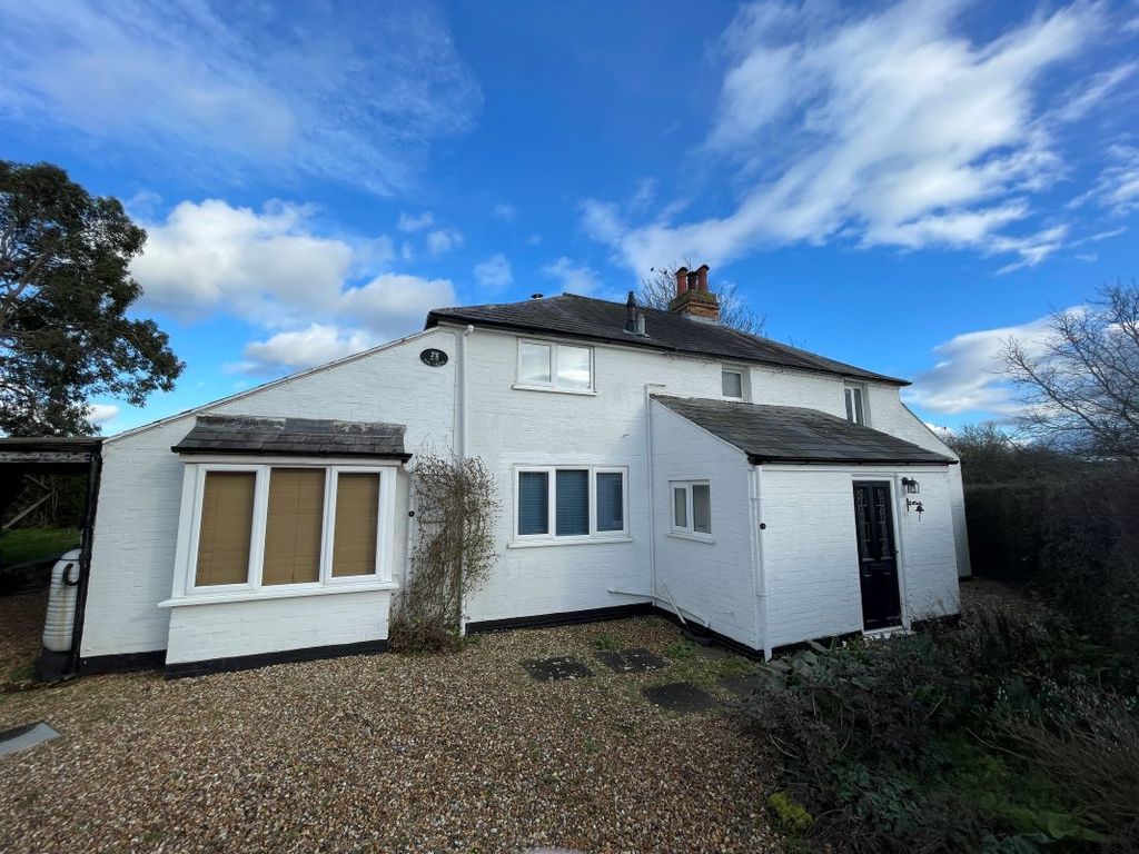 Property photo 1 of 28