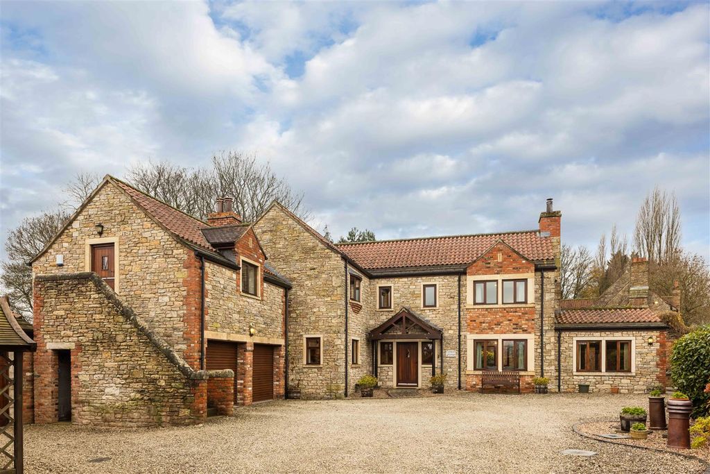 Property photo 1 of 34 00001.Jpg