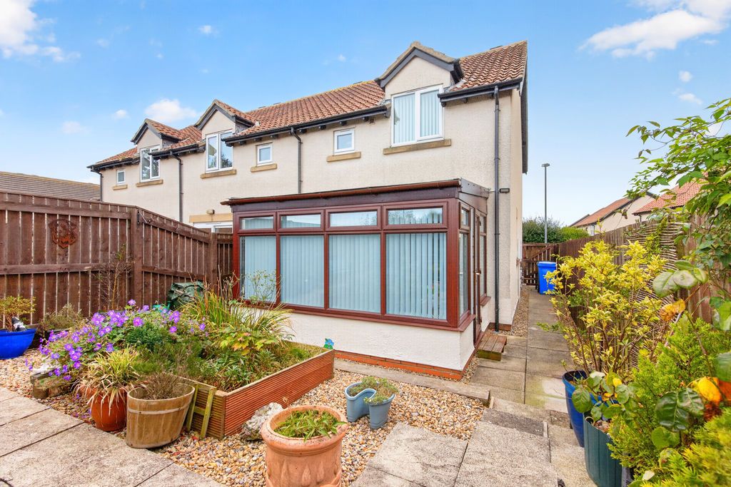 Property photo 1 of 19 Photo 6