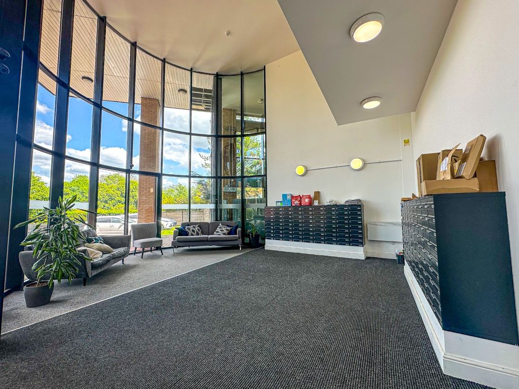 Property photo 2 of 15 4110724