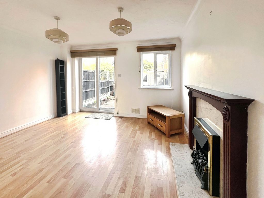 Property photo 3 of 13