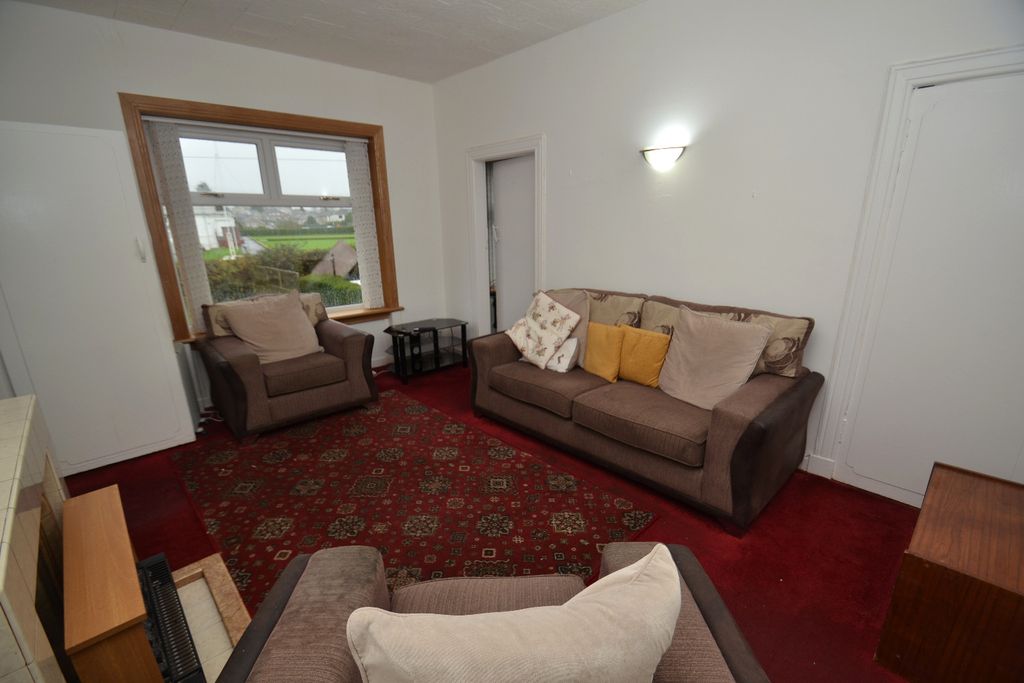 Property photo 3 of 13 4376054