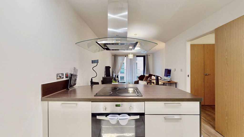 Property photo 2 of 20 Picture No. 25